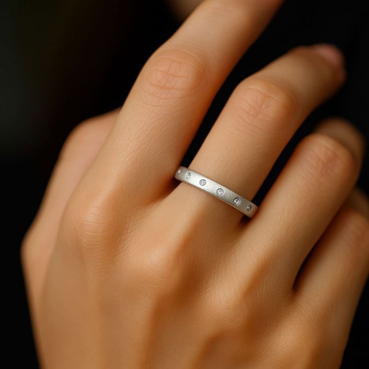 ladies diamond ring B2683